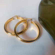 Load image into Gallery viewer, Erykah Gold Hoops
